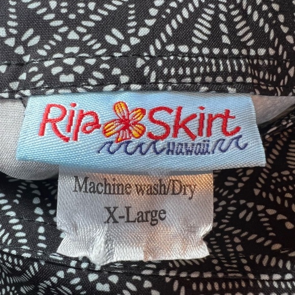 RipSkirt Hawaii Womens Wrap Skirt Black Pearl Batik Length 2 Swim Cover Up Sz XL - Picture 9 of 11